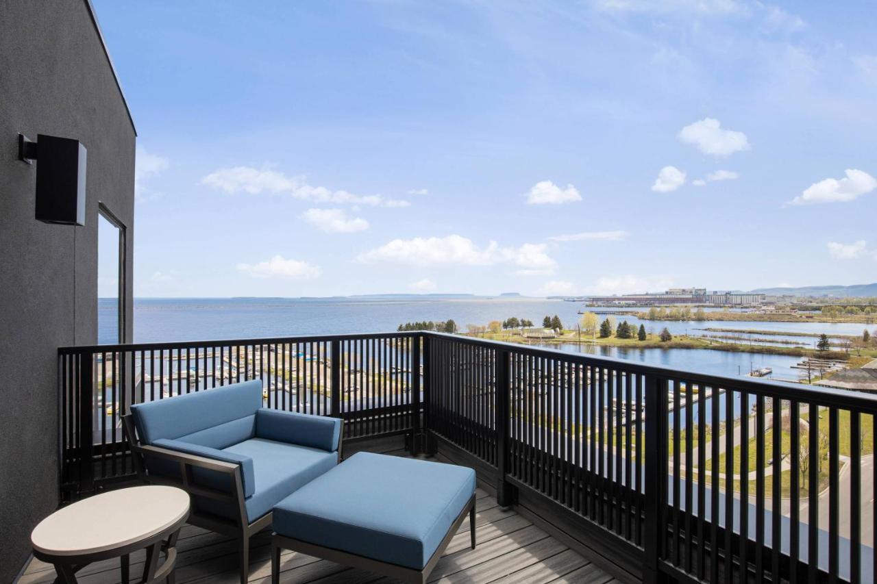 Delta Hotels By Marriott Thunder Bay Exterior photo